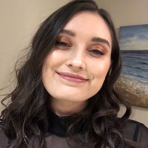 Meet your Posher, Camille